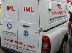 Após faltar ao trabalho por dias, mulher é encontrada morta dentro de casa, em Arapiraca