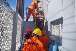 Homem sofre descarga elétrica em cima de residência no Sertão alagoano