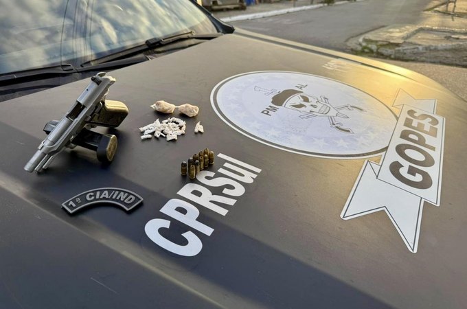 PM apreende 27 armas de fogo e mais de 10Kg de drogas na última semana no estado