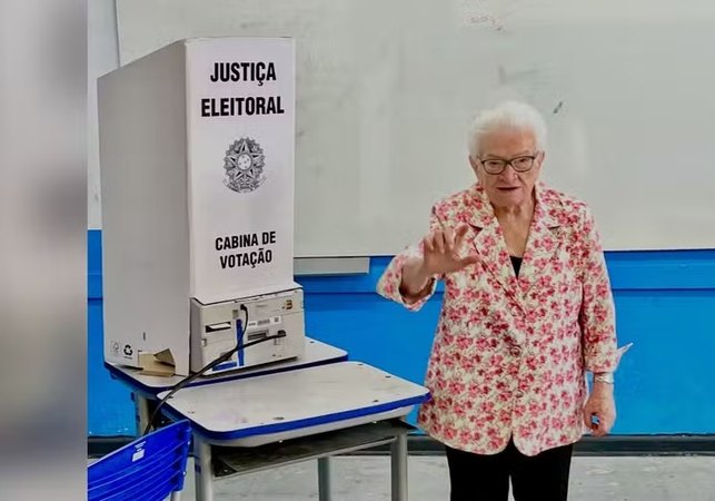 Luiza Erundina, aos 91 anos, desbanca Eduardo Suplicy e se torna a deputada eleita mais velha da Alesp
