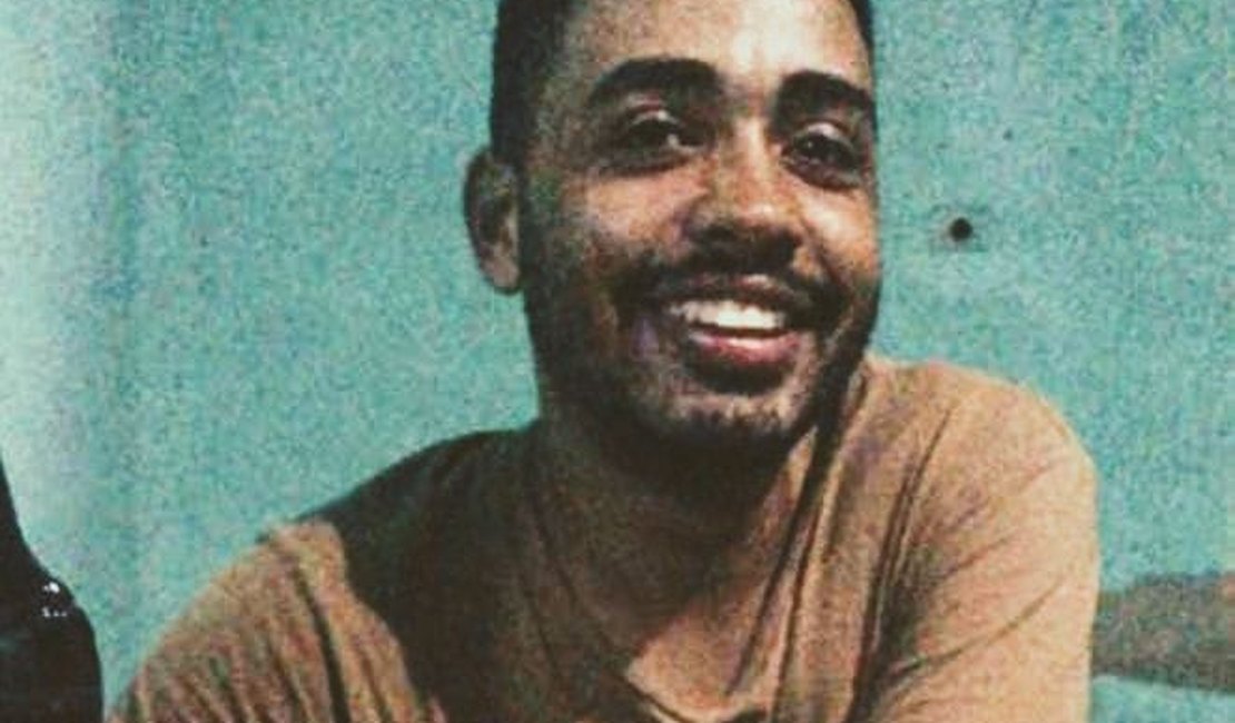 Jovem assassinado a tiros em Arapiraca trabalhava como entregador de lanches; veja identidade da vítima
