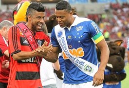 Em duelo de campeões, Flamengo e Cruzeiro ficam no empate