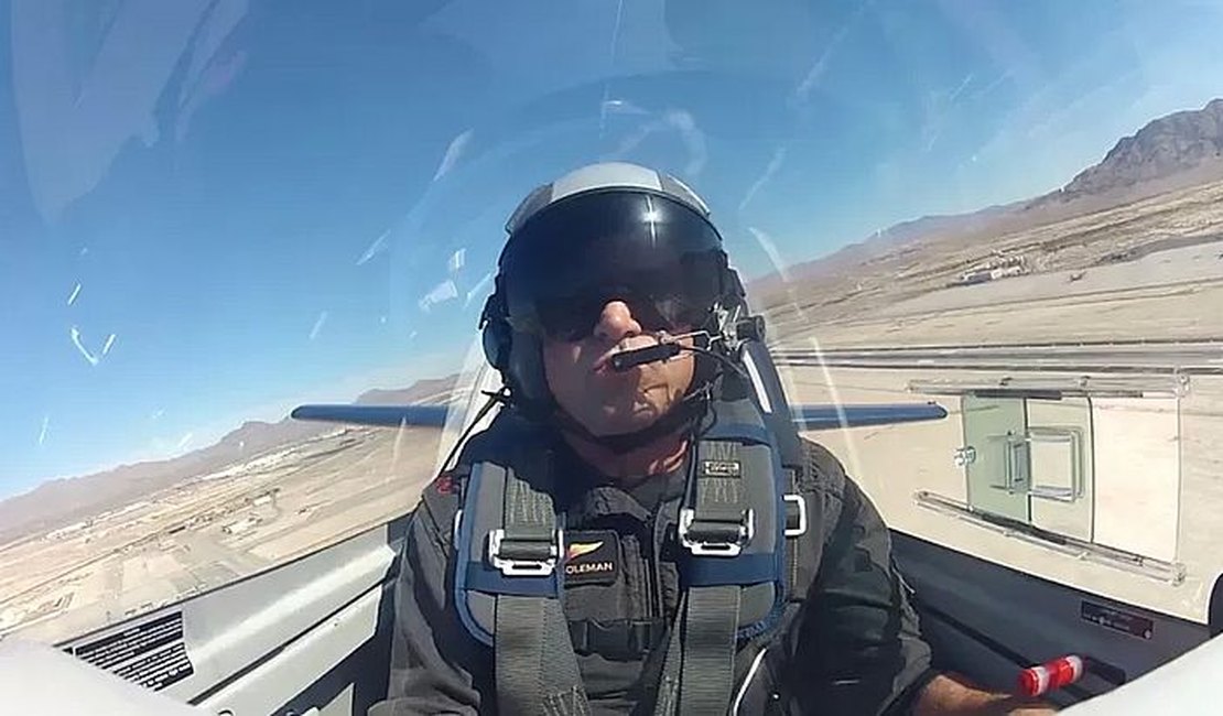 Piloto que treinou atores de 'Top Gun' morre após avião cair nos EUA