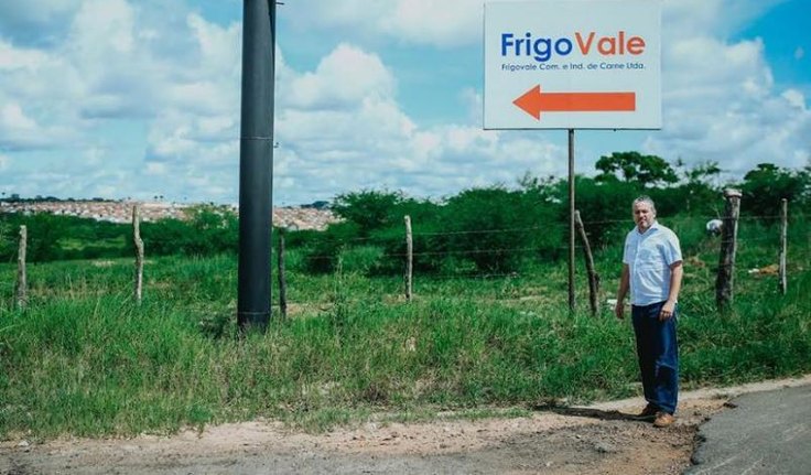 Pré-candidato diz que falta pulso para dar fim ao drama da Frigovale em Arapiraca