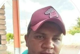 Com esposa no carro, homem é assassinado ao voltar da feira em Pariconha