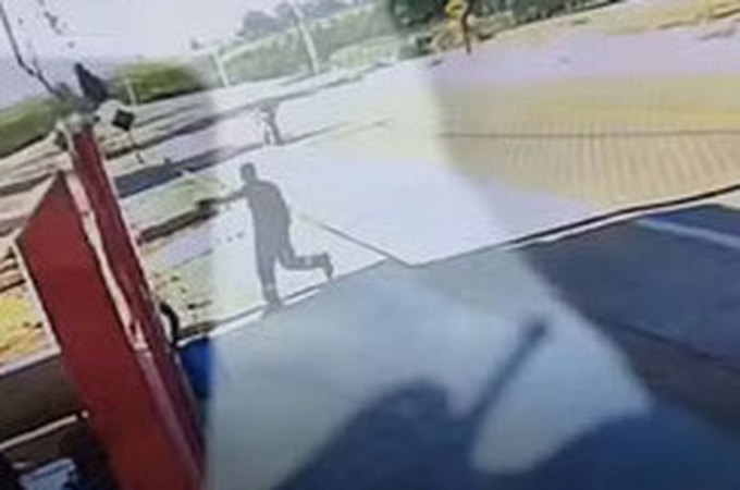 Vídeo registra trabalhador de colheita de café sendo morto a tiros enquanto jogava sinuca
