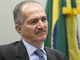 DC avalia substituir alagoano Aldo Rebelo por Joaquim Barbosa na disputa presidencial de 2026