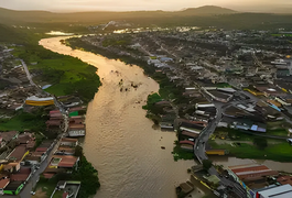 Rio São Miguel está perto de transbordar em cidades do interior alagoano, alerta Semarh