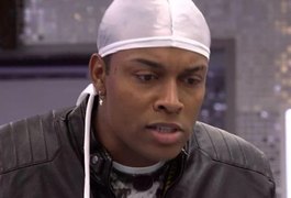 BBB21: Nego Di afirma que Gilberto não é negro: “Ele é sujinho. Se esfregar bem…”