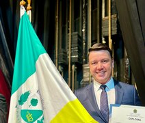 Vavazinho recebe com entusiasmo, diplomação como vereador de Arapiraca