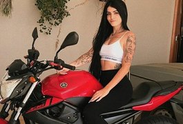 Youtuber, Amanda da 160 morre em acidente após compra de moto nova para canal