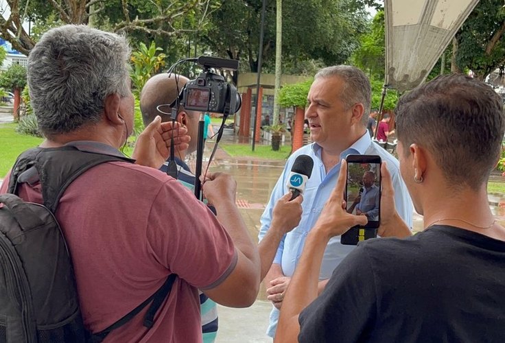 ﻿Alfredo Gaspar lamenta soltura de assassinos confessos de casal em Coruripe