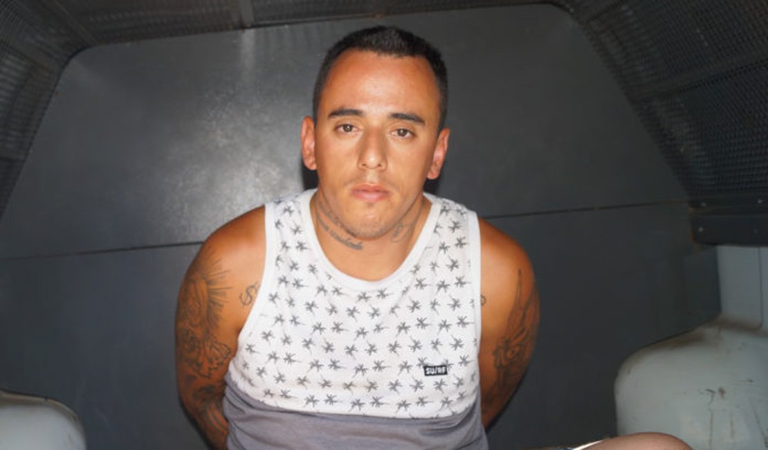 Polícia recupera carga de remédios e prende integrante de quadrilha