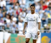 Cristiano Ronaldo renova com o Real e supera salário de Messi