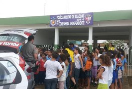 Alunos de Escola Municipal visitam 1ª Cia em São Miguel dos Campos