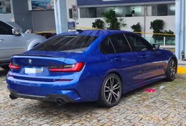 Corpos de jovens que morreram dentro de carro são liberados