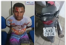 Rocam da 1ª Cia prende homem com motocicleta roubada e documento falso