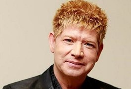 Morre, aos 67, cantor Roberto Leal, em São Paulo