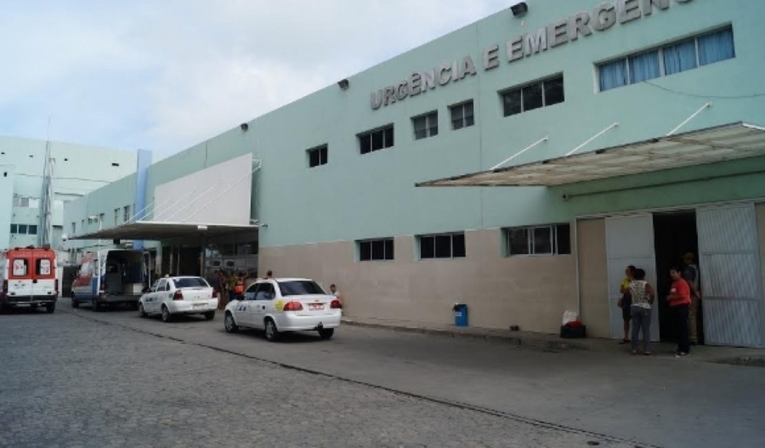 Idosa é atingida por tiro no rosto e morre no HGE, em Maceió