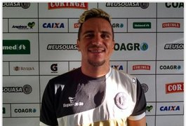 Atacante acerta com o ASA para Copa do Brasil e Série C