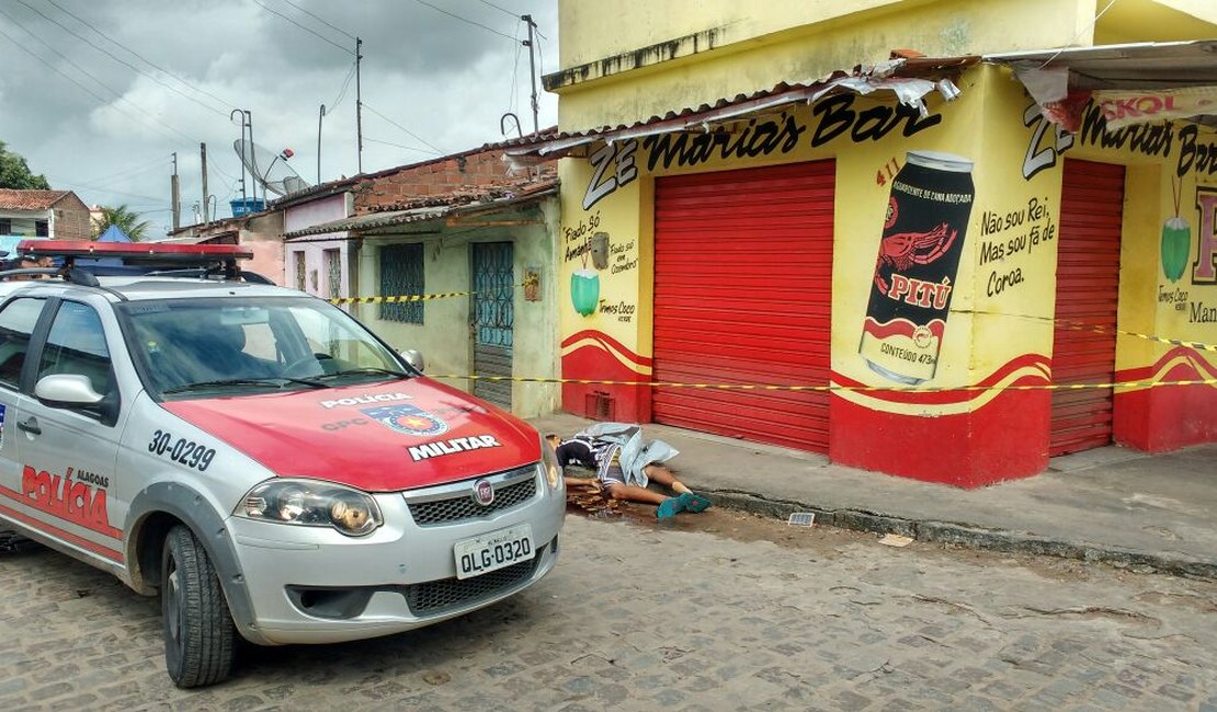 Jovem é assassinado com tiro na testa, no bairro Manoel Teles, em Arapiraca