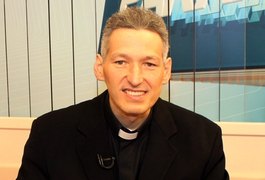 Em biografia, Padre Marcelo Rossi diz ter tido três ou quatro namoradas