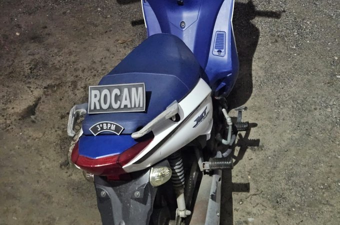 Moto roubada é recuperada pela PM durante patrulhamento da Rocam em Arapiraca