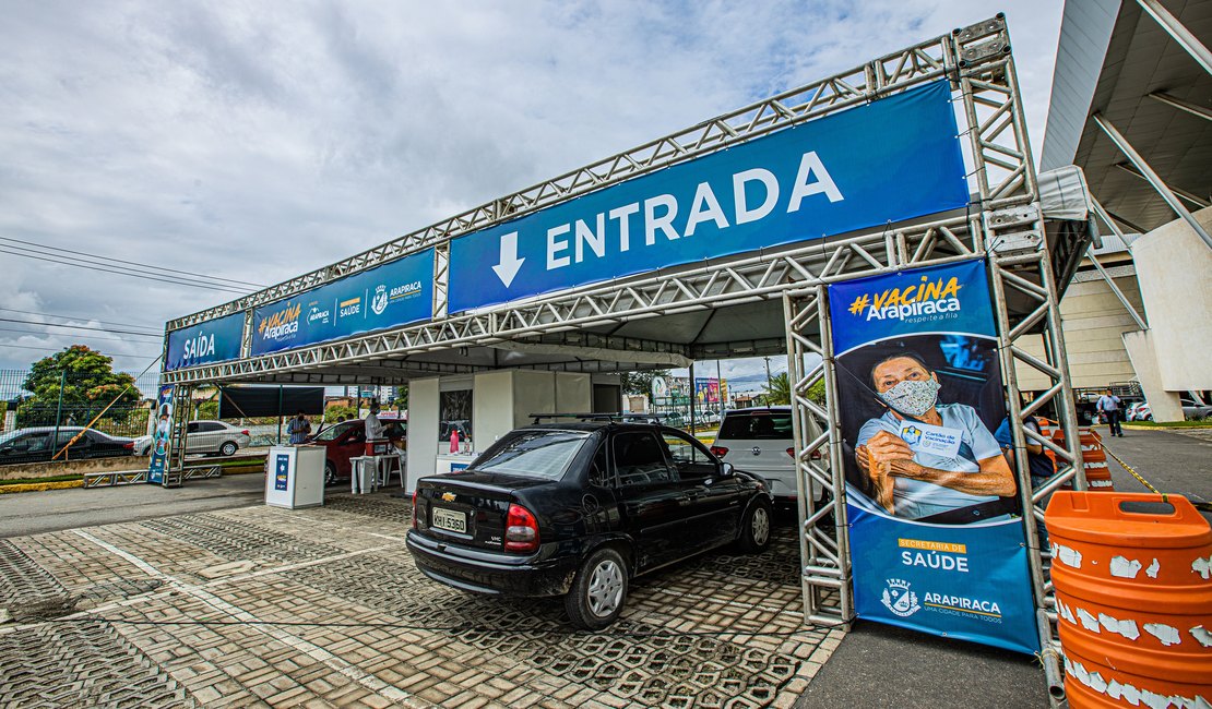 Posto de vacinação do Drive Thru em Shopping encerra atividades