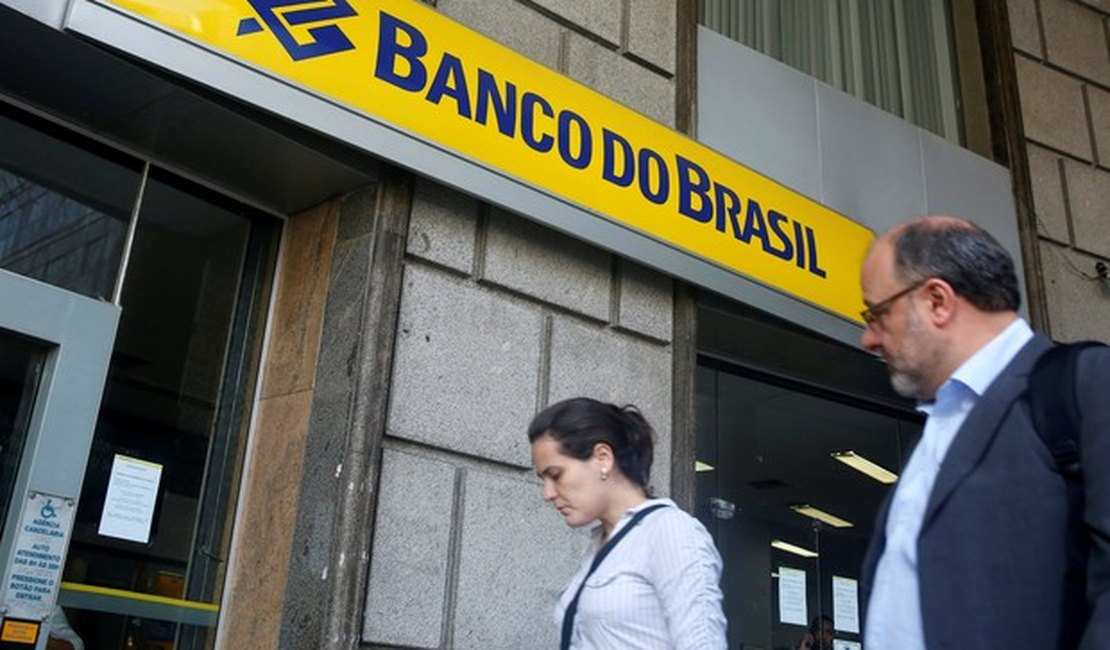 Banco do Brasil anuncia fechamento de agências e plano de aposentadoria