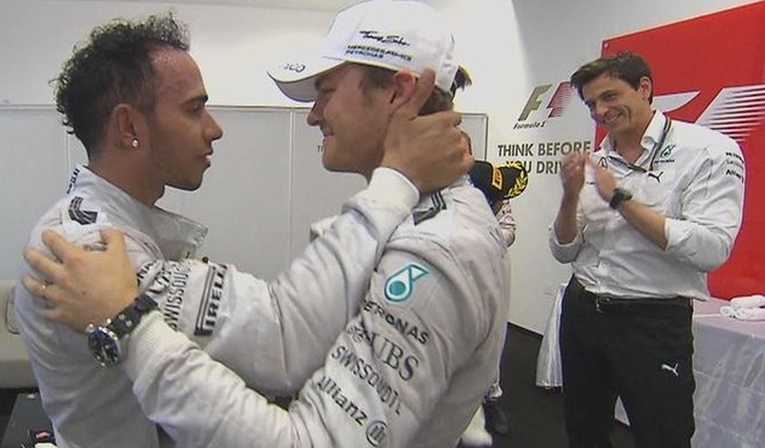“Hamilton mereceu o título”, admite Nico Rosberg