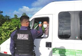 Arsal aborda 380 veículos no primeiro dia após retorno do transporte intermunicipal