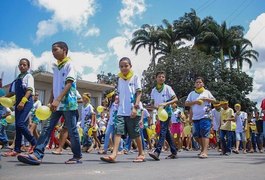 Em Girau do Ponciano, caminhada chama atenção para valorização da vida