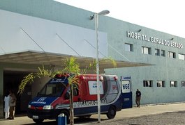 Cobrador é baleado durante troca de tiros entre grupos rivais