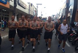 Policiais em formação no 3º Batalhão realizam “corridão” no centro de Arapiraca