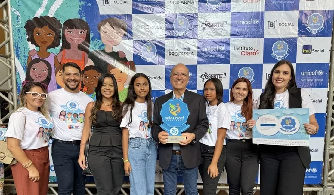 Prefeito Ronaldo Lopes recebe Selo Unicef por avanços nas políticas