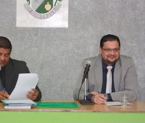 Câmara Municipal de Arapiraca realiza sessão depois da ocupação de cinco dias por estudantes