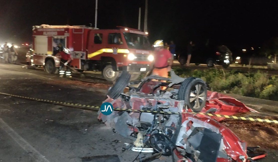 Vídeo. Grave acidente envolvendo três veículos deixa mortos no povoado Lagoa do Félix, em Igaci