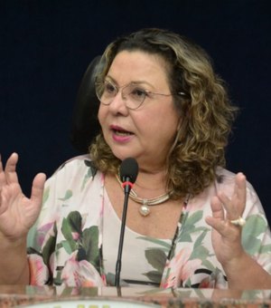 Tereza Nelma afirma que nunca foi convidada para reuniões do PSDB e deixa partido