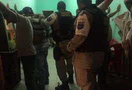 Operação prende suspeito e apreende arma de fogo no Agreste
