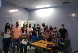 Prefeitura deixa mais de 150 arapiraquenses estudantes do Ifal Palmeira dos Índios sem transporte