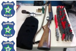 PC prende homem por porte ilegal de arma de fogo no Agreste de AL