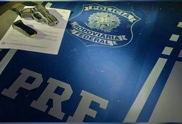 Homem procurado por homicídio é preso com pistola durante fiscalização da PRF em Rio Largo