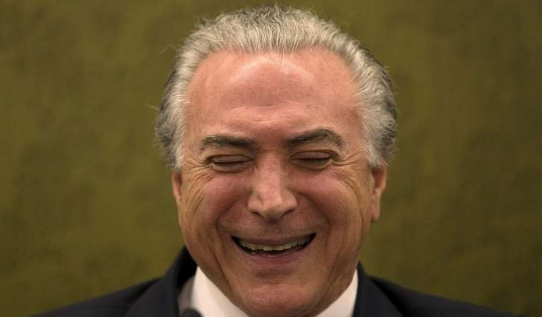 PSDB articula impeachment com Temer nos bastidores