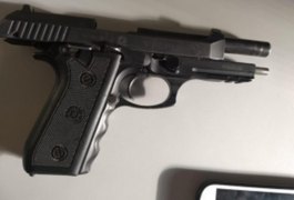 Operação apreende arma e celular de policial investigado por homicídio em Porto Real do Colégio