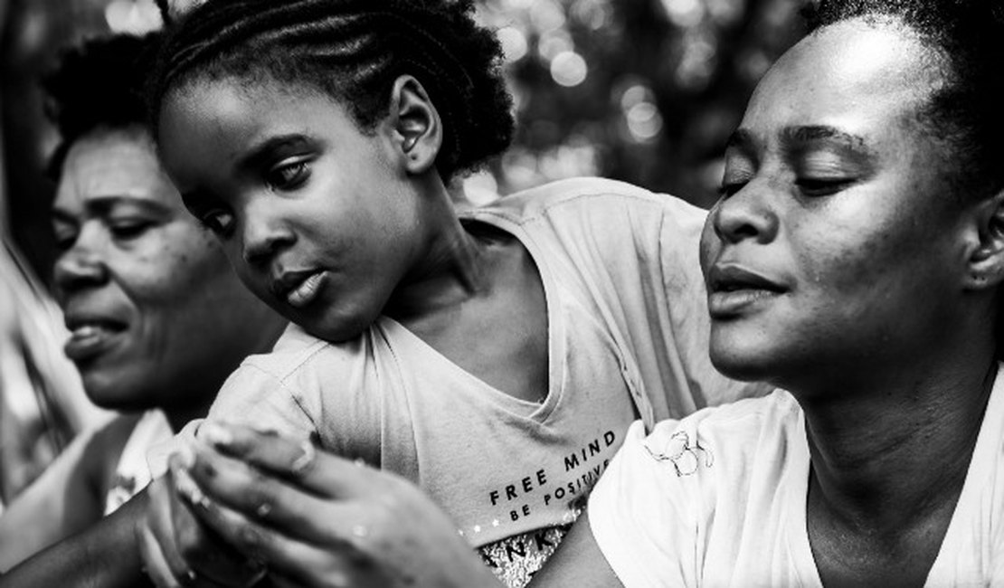 Cotidiano das mulheres do Quilombo Kaonge é retratado através de registros fotográficos