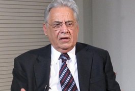 FHC é internado no Hospital do Coração para colocar marca-passo