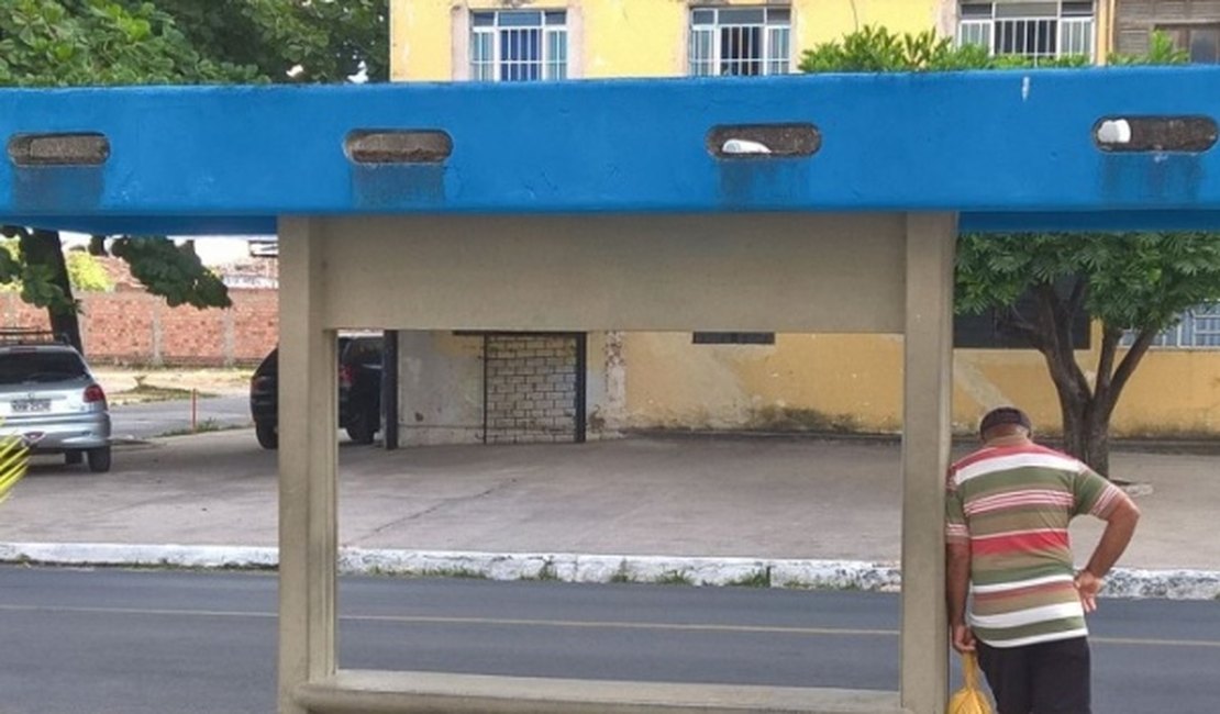 Rodoviários se mobilizam por mais segurança e ônibus só circulam a partir das 9h