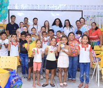 Estudantes da rede pública de Penedo aprendem a transformar material reciclável em brinquedos