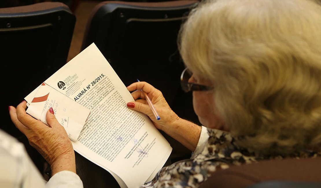 ﻿TJ-AL convoca credores para entrega de R$ 2 milhões em precatórios