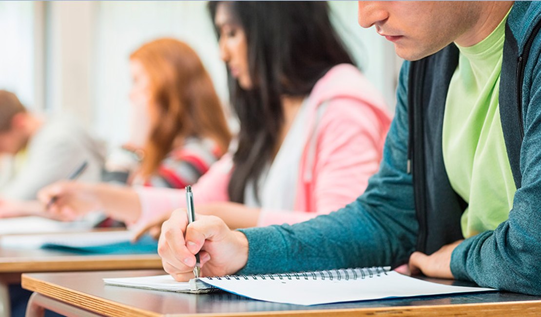 Estudantes têm até hoje para fazer simulado do Enem na internet